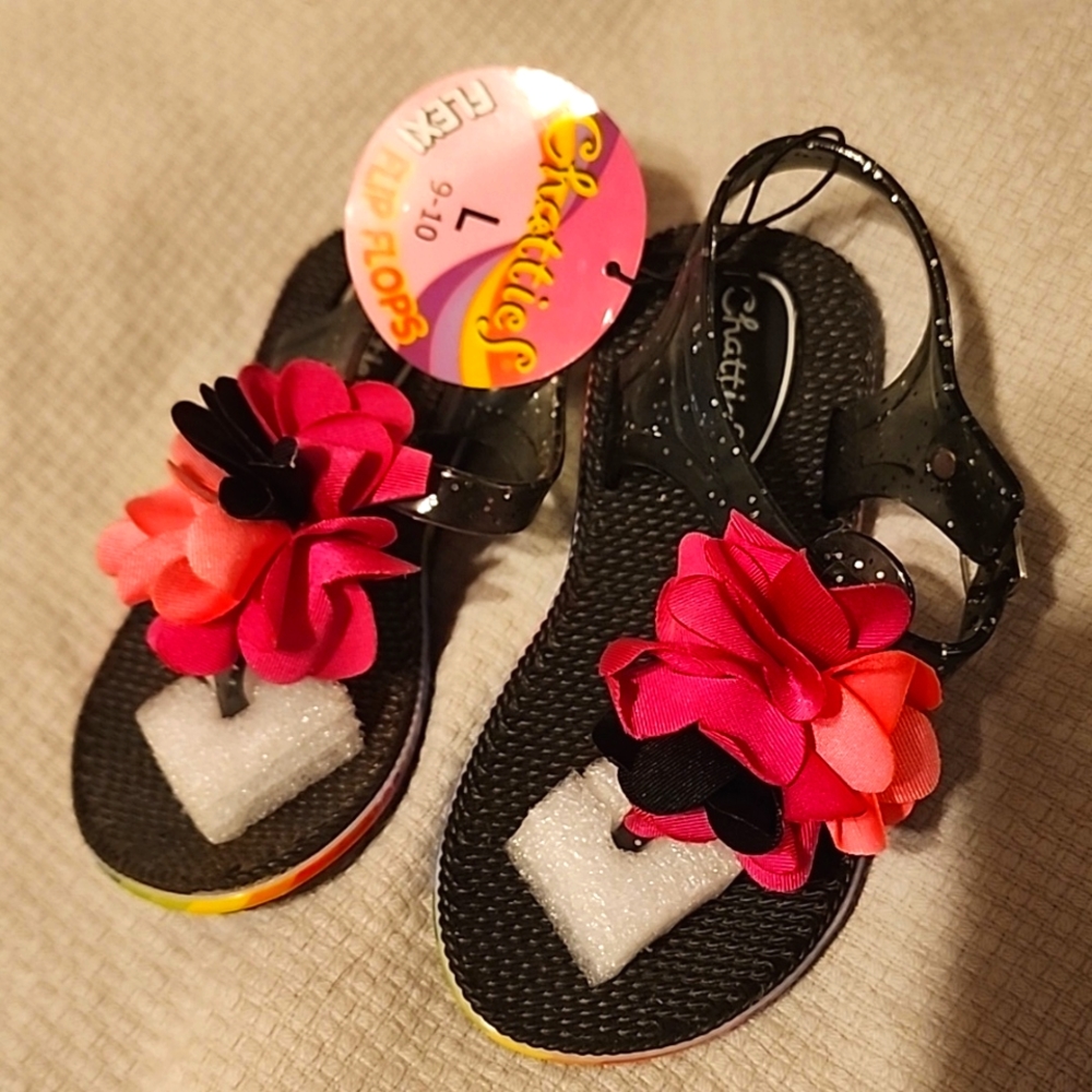NWT Toddler girls size L 9-10 Chatties "Flexi flip flops"